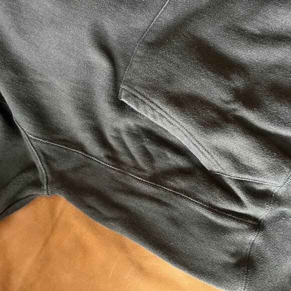 Heavyweight Champion black hoodie - M - Picture 8 of 8